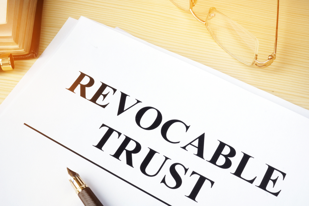 Living trust huỷ ngang (revocable) có bảo vệ tài sản của bạn không?