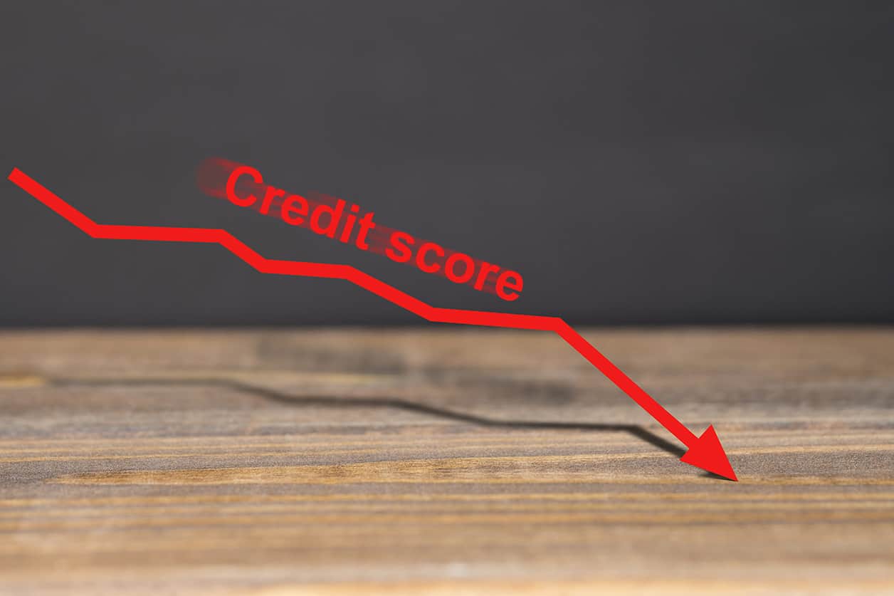 Tại Sao Điểm Credit Score Của Tôi Bị Giảm?